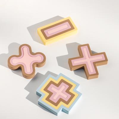 Chine NOUVEAU doux 100% silicone jouets multi-fonctionnels pour bébé addition soustraction multiplication et division symboles ensemble de puzzles en silicone à vendre