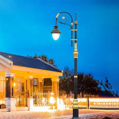 China Outdoor Yard Garden Light With Post Decorative Vintage Cast Iron Lamp Crystal Post Led Garden for sale