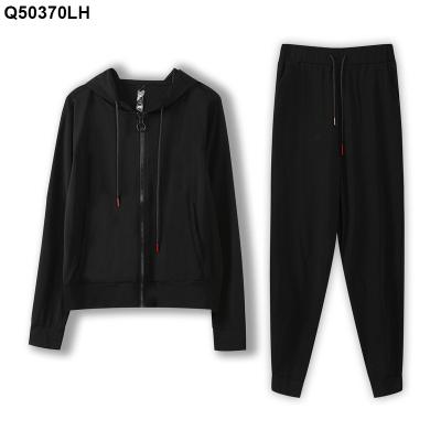 China Custom QUICK DRY lady's outdoor hoodie jogger makers apparel logo tracksuit tracksuit 2 piece set for sale