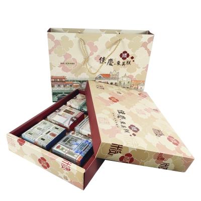 China Recyclable Customized Cardboard Paper Bag Gift Packaging For Sale As Per Sample Requirements for sale