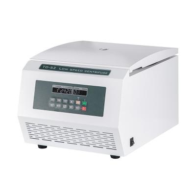 China Centrifugadora de laboratorio versátil de 5000 rpm para diversas aplicaciones en escuelas y hospitales en venta