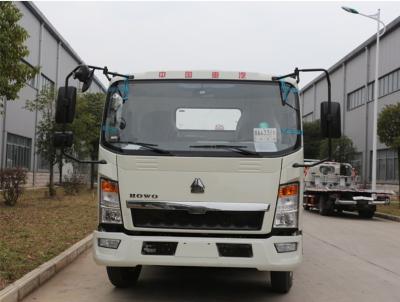 Cina SINOTRUK HOWO 4x2 camion di rimorchio del letto dello scorrevole da 6 tonnellate con il cavo metallico dell'acciaio di 21m in vendita