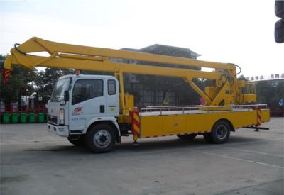 Chine Le chariot élévateur à plate-forme de SINOTRUK HOWO 120kw/Hp, le chariot élévateur télescopique 6 ROULE à vendre