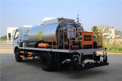 China Asphalt-Baugeräte HOWO 4000L bedeckt mit Edelstahlblechen zu verkaufen