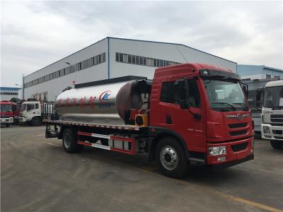 China Asphalt-Baugeräte 4x2 FAW 12cbm 14cbm verließen Hand-Antrieb/Verteilungs-LKW zu verkaufen