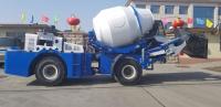 Cina Auto che carica il camion concreto del miscelatore di cemento 1.8cbm con la pompa CBGV-4025 in vendita
