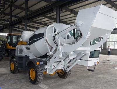 China 500 van de Zelfladings Mobiele Concrete Liter Mixer met Pomp Hydraulisch Systeem Te koop