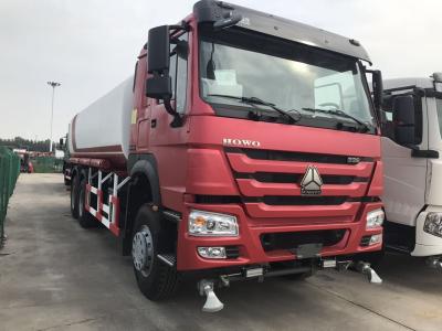 China HOWO-de Transmissie van de de Tankwagen25m3 Capaciteit HW19710 van het Spuitbuswater Te koop