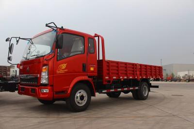 China Eleganter Howo-Leicht- LKW 4x2 5 hohe Sicherheit des Tonnen-Kapazitäts-rote Farbeuro-2 zu verkaufen