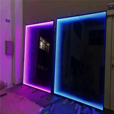 中国 Bright 2400*3200 mm Customized Jumbo Size Decorative 3D Infinity Magic Tunnel Mirror For Bars 販売のため