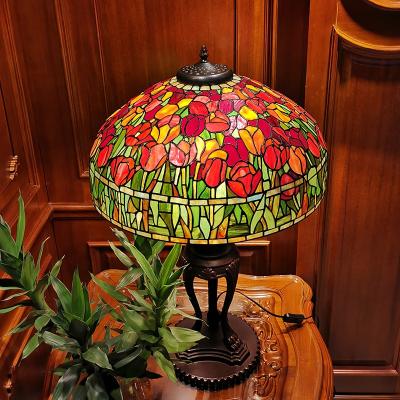 中国 Stained Resin Table Lamp Party Lamp Wedding Table Lamp Tiffany Tulip Living Room Study Decoration 20 Inch Retro 販売のため