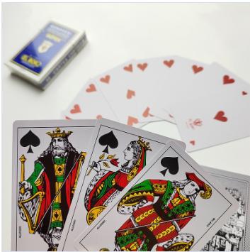 China Custom Wholesale Print Quality Package Poker Playing Cards Paper Plastic Italian Market Card Entertainment for sale