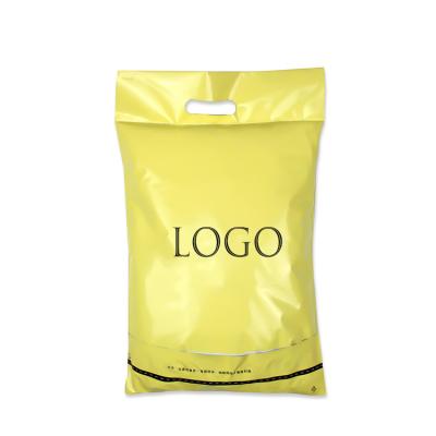 China Recyclable Custom Logo Print Biodegradable Self Adhesive Polymailer Mailing Bags With Die Cut Handle for sale