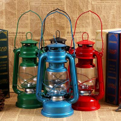 China Retro Iron Classic Portable Glass Lamps Outdoor Decor Nostalgic Convenient Paraffin Lamps for sale