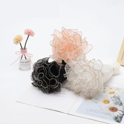 China Recyclable Stain Phnom Penh Throw Yarn Flower Gift Wrapping Pleated Mesh Yarn Three-Dimensional Overlay Bouquet for sale