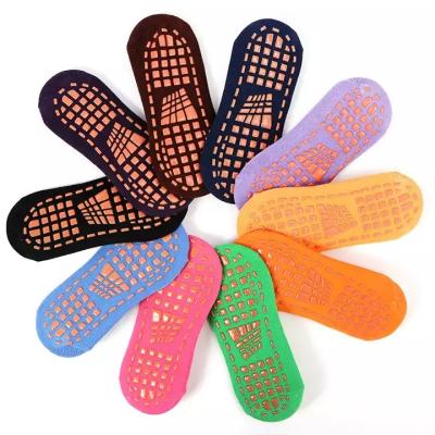 China Breathable Kids Adults Wholesale Custom Yoga Jumping Trampoline Sports Grip Non Slip Socks For Parent And Kids for sale