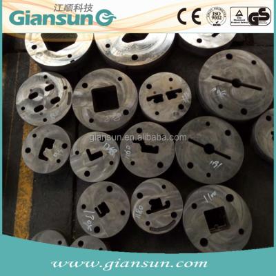 China Durable H13 Steel Iron Extrusion Die Molds For Aluminum With Nitriding for sale