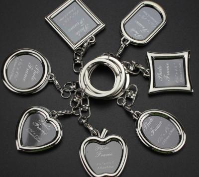 China Promotion Gift Beautiful Metal Alloy Insert Photo Frame And Heart Shape Personalized Key Chains, High Quality Key Ring Holder Metal Lover Couples for sale