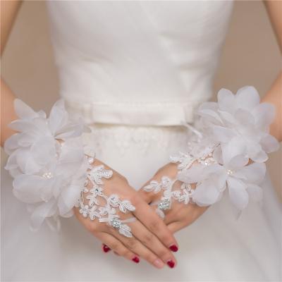 China Womens Red White Beading Wedding Gloves Short Flower Applique Wrist Length For Wedding for sale