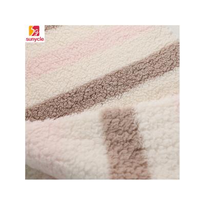 Cina Knit Plush Fleece Velveteen Fabric 220gsm For Sofa in vendita