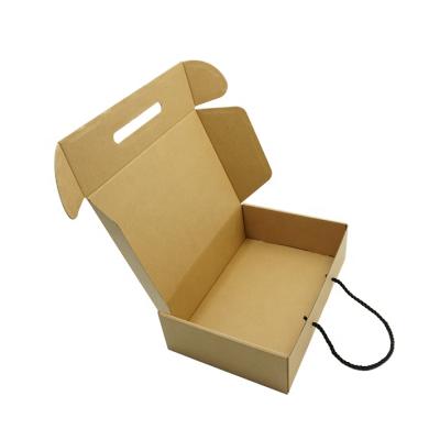 China Recycled Materials Listing Shipping Carton Package For Dress&Clothing&T-Shirt Costume With Black Rope Movable Box With Recycled for sale