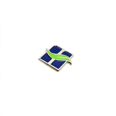 China Europe Cute Green Enamel Leaf Pins Small Soft Lapel Pins Rose Flower Lapel Pin Free Designs for sale