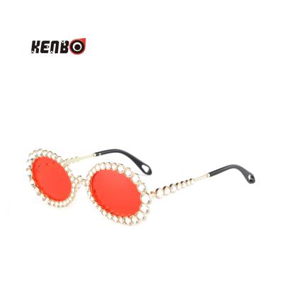 China 2020 Bling Bling Sunglasses Diamond Rhinestones Frame Women Shades Fashion Kenbo Fashion Sunglasses for sale