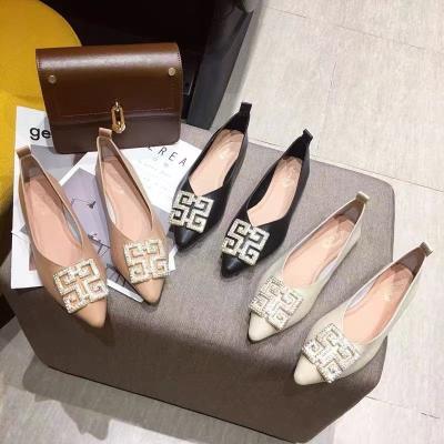 China Designer Flat Ladies Slip On Shoes Genuine Leather Flat Shoes Luxury Women Loafers Shoes for sale