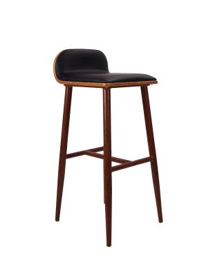 China Modern Furniture 2019 Simple Design Wood Frame High PU Leather Industrial Bar Stools With Low Back for sale