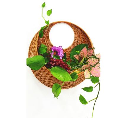 China 2021 Indoor Round Basket Decor Wall Hanging Artifical Flower Baskets Artificial Flower Rattan Cane Sustainable Woven Hanging Baskets On The Wall For Plants for sale