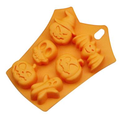 China Sustainable Non-Stick Silicone Baking Mold with Halloween Pumpkin for sale