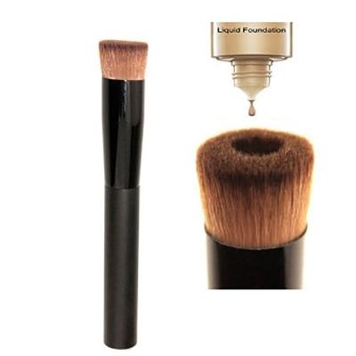 China Angular Blush Women Beauty Make Up Brushes Professional Makeup Brushes Wooden Handle Bevel Base Brush for sale