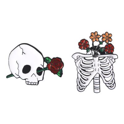 China Unisex Enamel Pins Goth Rose Flower Skeleton Enamel Love Pin Europe Goth Jewelry Couples Skeleton Dark Punk Badges Romance Brooches for sale