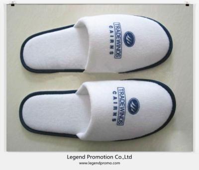 China Cheap disposable hotel slippers with Customized logo for sale