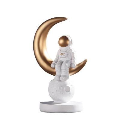 China Europe Astronaut Moon Sculpture Handwork Sculpture Model Statue For Home Decoration Astronaut Model for sale