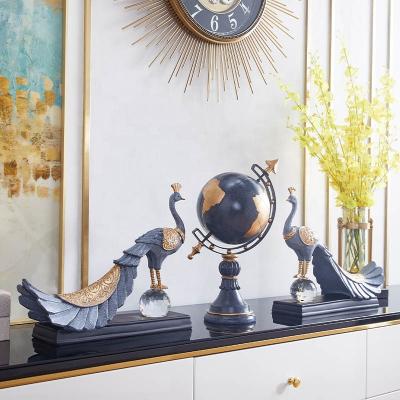 China Europe Luxury Home Accessories Peacock Globe Combination Decoration Resin Art Gift Auspicious Animal Figurines Handwork for sale