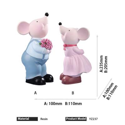 China Europe Sales High Sculpture Handwork Decor Wedding For Rat Proposal Statue Gifts Crafts for sale