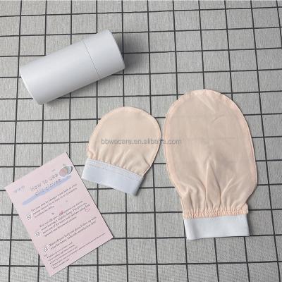 China EXFOLIATING Tiktok Hot Bath Custom Logo Silk Exfoliating Gloves Deep Exfoliating Glove for sale