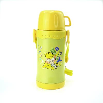 China Xinduo PORTABLE Cups 304 Stainless Steel Material Yellow Color Kids Water Bottle With Straw for sale