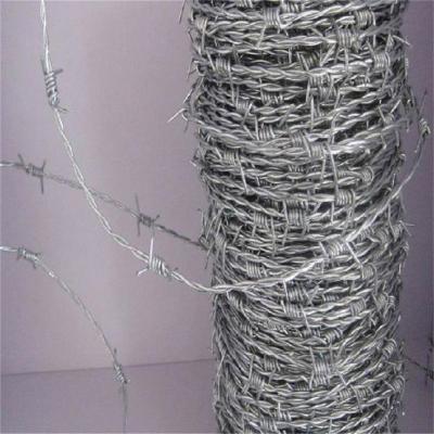 China Easily Assembled Hot Dipped Galvanized 1.6Mm 300M High Tensile Barbed Wire for sale