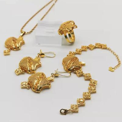 China New Style Women's 18k Gold Plating Apple Design CLASSIC High Quality Jewelry Sets for sale