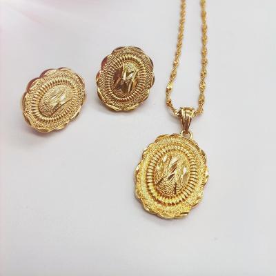 China CLASSIC Fashion Round Copper Plating 24k Gold Elegant Necklace Pendant Jewelry Sets for sale