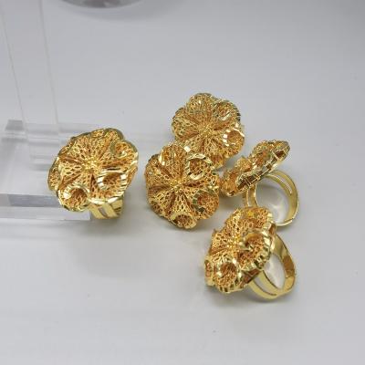 China Fashionable Gold Plated Luxury Flowers Open Ring Can Be Adjusted for sale