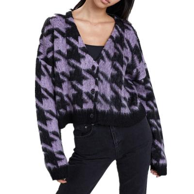 China Anti-wrinkle OEM Women Sweater V-Neckline Loose Slouchy Knit Winter Cardigan Sweater for sale