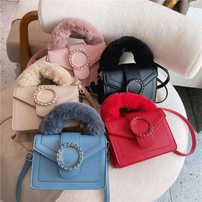 China Fashion Winter Good Quality Ladies Clips Faux Cross - Popular Body Bags Plush Handbags For Women for sale