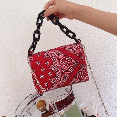 China Fashion 2021 new arrivel summer canvas bandana purse and handbag ladies purses with metal chain for sale