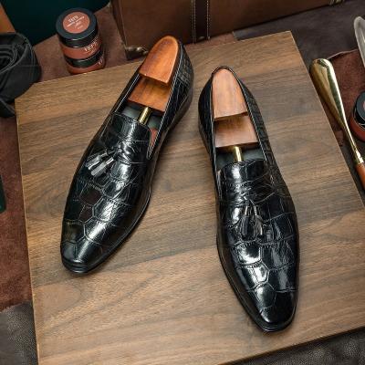 China Breathable Hot Selling 2021 Fashion Men Shoes Slip On Luxury Men Loafer for sale