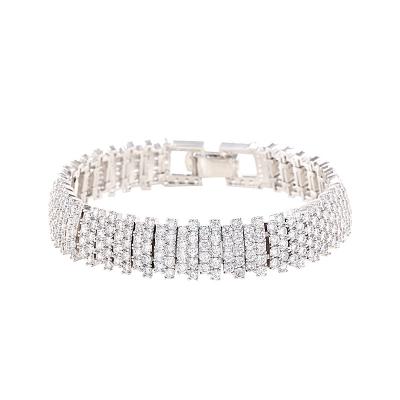 China FASHIONABLE Wholesale Delicate Square Diamond Jewelry Trend White Zircon Bracelet for sale