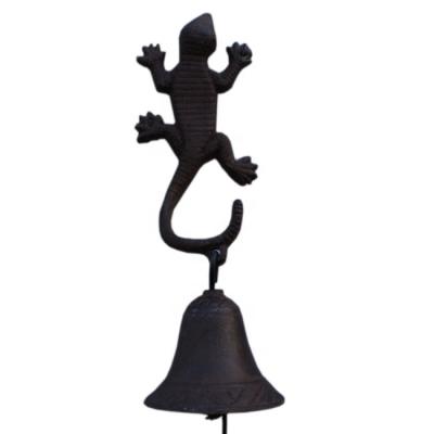 China Simple Crank Doorbell Viable Cast Iron Gecko Wind Chime Cast Iron Doorbell Retro for sale