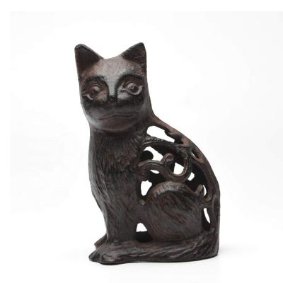 China Europe Rustic Cast Iron Resting Cat Statue Hollow Cat Sculpture for sale